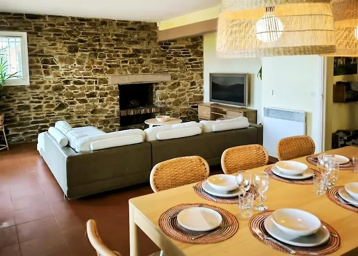 Pins D'azur Vue Mer, Piscine Et Jacuzzi *